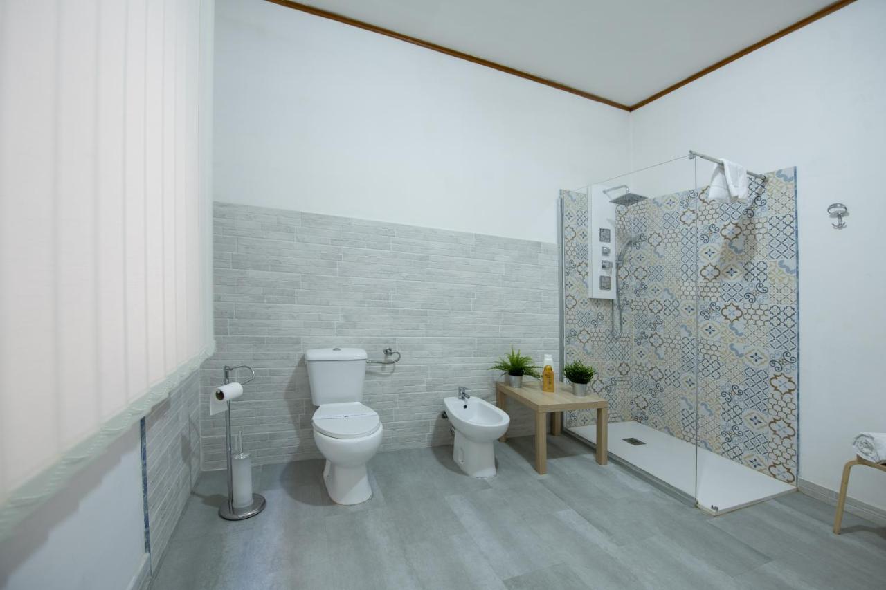 Doctor House Standard, Suites & Luxury Rooms Enna Buitenkant foto